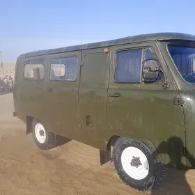 UAZ 469 1989