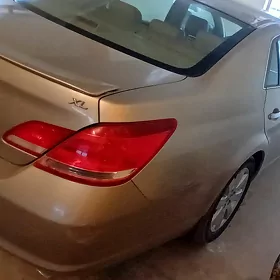 Toyota Avalon 2005