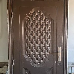 Gapy  Дверь