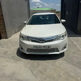 Toyota Camry 2012