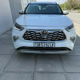 Toyota Highlander 2023