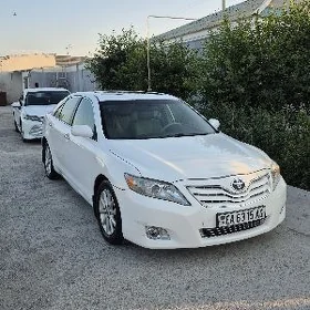 Toyota Camry 2011
