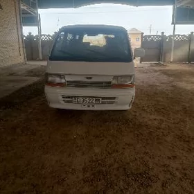 Toyota Hiace 1990