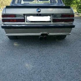 BMW 525 1986