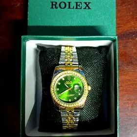 Новые часы Rolex.
