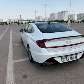 Hyundai Sonata 2022