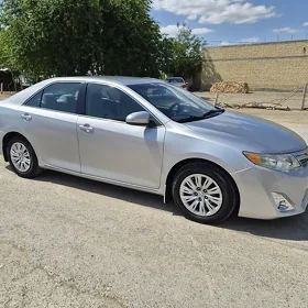 Toyota Camry 2013