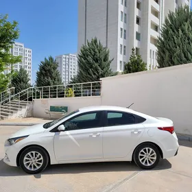 Hyundai Accent 2021