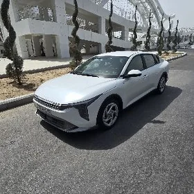 Kia K4 2025
