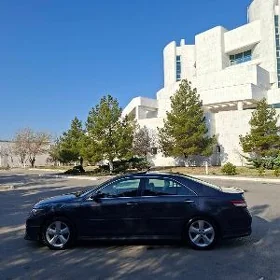 Toyota Camry 2011