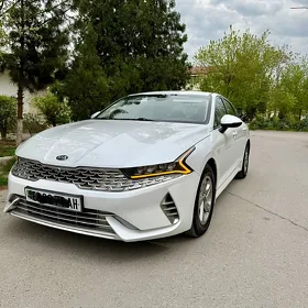 Kia K5 2021