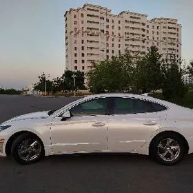 Hyundai Sonata 2021
