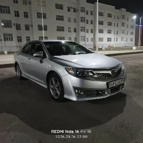 Toyota Camry 2012