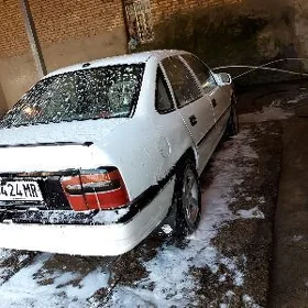 Opel Vectra 1990