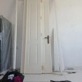дверь