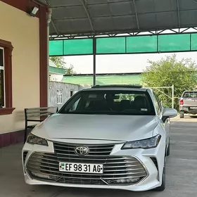 Toyota Avalon 2019