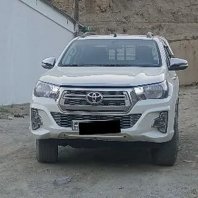 Toyota Hilux 2016