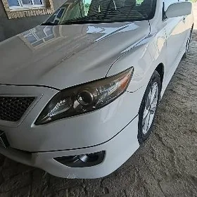 Toyota Camry 2011