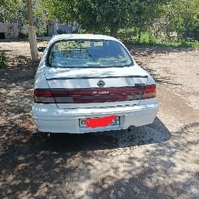 Nissan Cefiro 1995