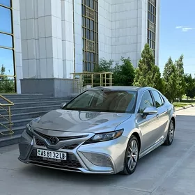 Toyota Camry 2023