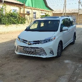 Toyota Sienna 2020