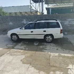 Opel Astra 1996