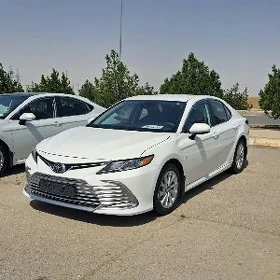 Toyota Camry 2022