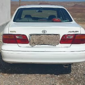 Toyota Avalon 1999