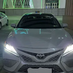 Toyota Camry 2023