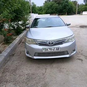 Toyota Camry 2012