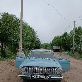 Gaz 24 1983