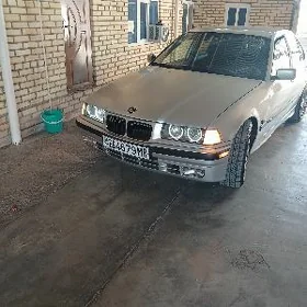 BMW 320 1992