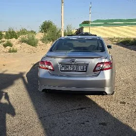Toyota Camry 2011
