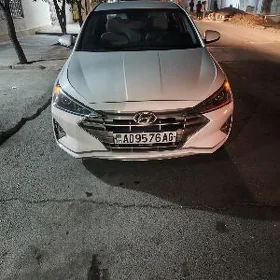 Hyundai Elantra 2020