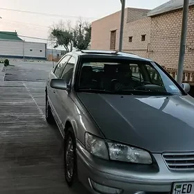 Toyota Camry 2000