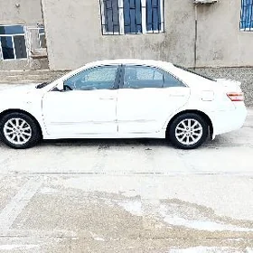 Toyota Camry 2011