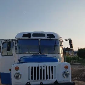 Gaz 53 1990