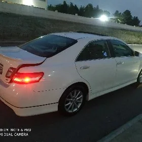Toyota Camry 2011