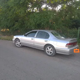 Nissan Cefiro 1995