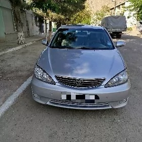 Toyota Camry 2004