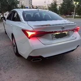 Toyota Avalon 2019