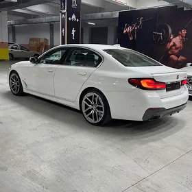 BMW 530 2021