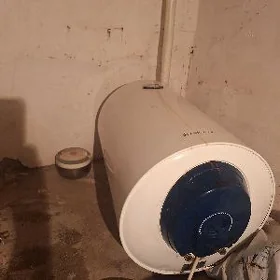 ariston 80L