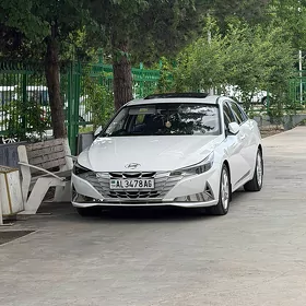 Hyundai Elantra 2023