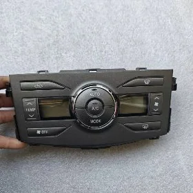 Corolla climat 08-13