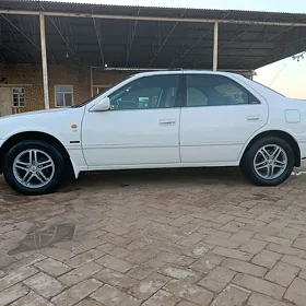 Toyota Camry 2001