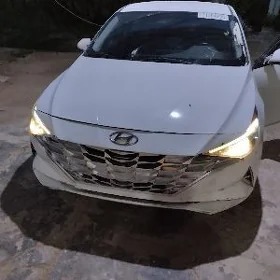 Hyundai Elantra 2021
