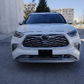 Toyota Highlander 2022