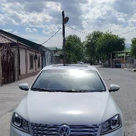 Volkswagen Passat 2011