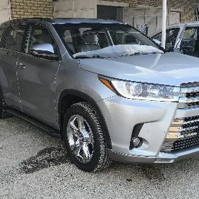Toyota Highlander 2018